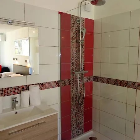 Gentleman - Heliopolis D 84 - Luxe - 2 Personnes * Agde